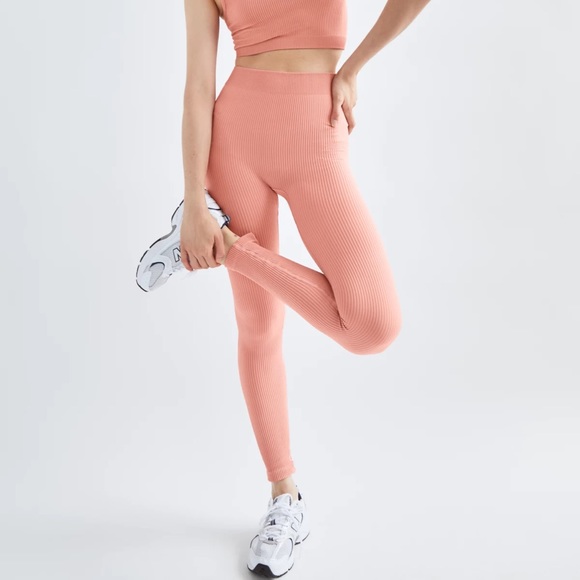 The Group Babaton ‘Balsam’ Leggings - Picture 3 of 3